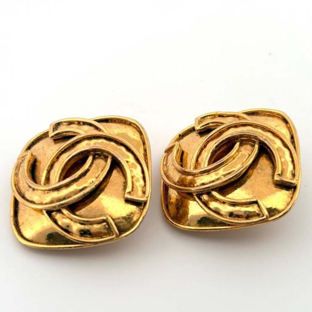 Chanel Cc Logo Clip-On Earrings Metal #247072C61B - Picture 2 of 5